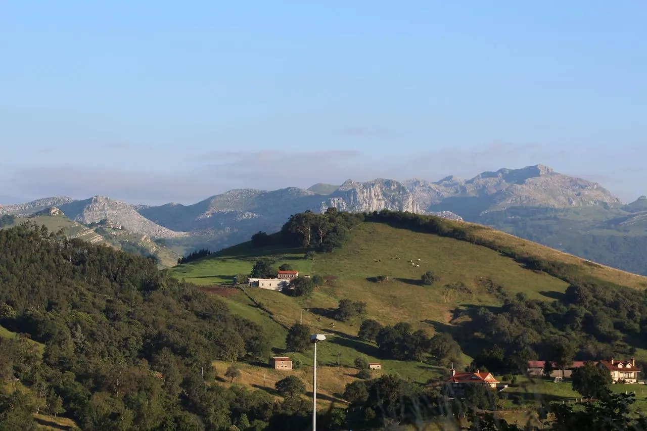 Hosteria La Moraleja Solares 3*,