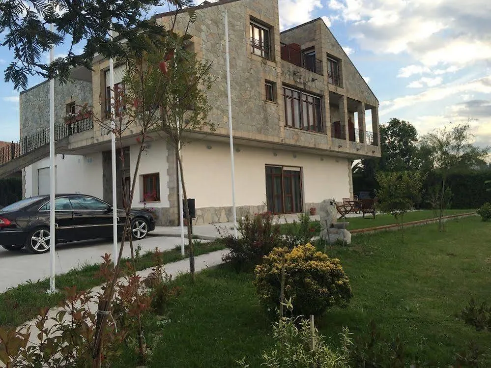 סולארס Hosteria La Moraleja