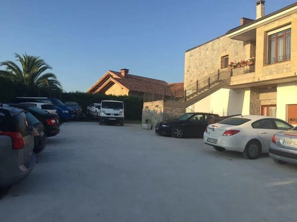 לינה וארוחת בוקר סולארס Hosteria La Moraleja
